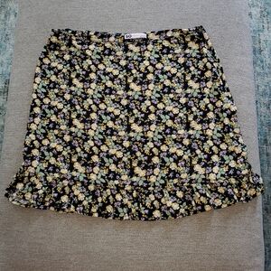 SO ruffled hem mini skirt